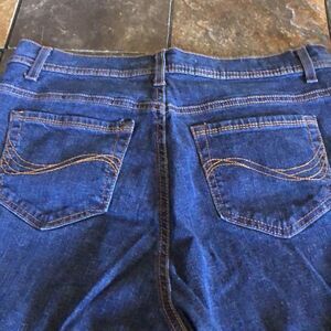 Charter Club Slim it up stretch straight leg jeans size 10 short